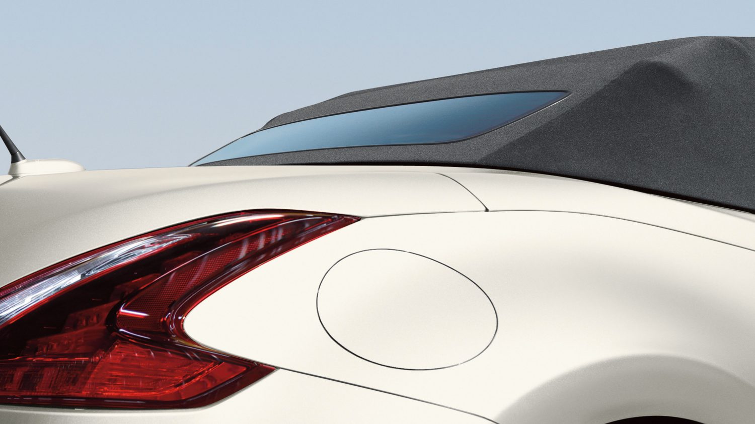 Diseño exterior del Nissan 370Z Roadster