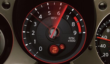 Tacómetro del Nissan 370Z 2020