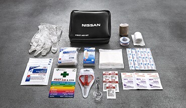 Kit de primeros auxilios para la Nissan TITAN 2023.
