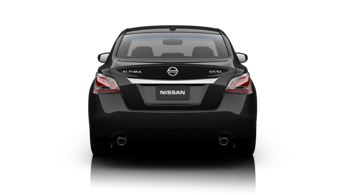 Nissan Altima® 3.5 SL en Super Black.