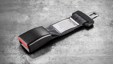 Extensor de cinturones de seguridad del Nissan GT-R 2021