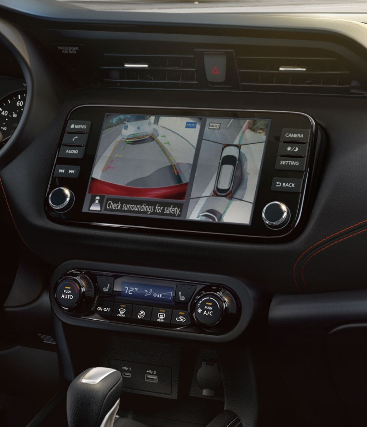 Monitor inteligente Around View de visión periférica con pantalla táctil del Nissan Kicks 2023