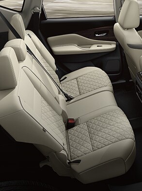 Comodidad premium de los asientos de piel de semianilina del Nissan Murano 2023.
