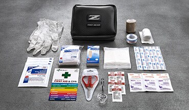 Kit de primeros auxilios del Nissan Z 2023.