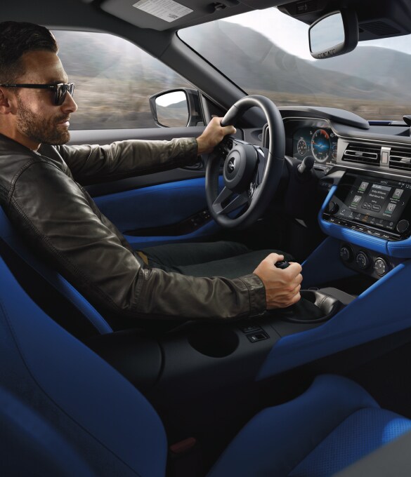 Nissan Z 2023 con interior en azul
