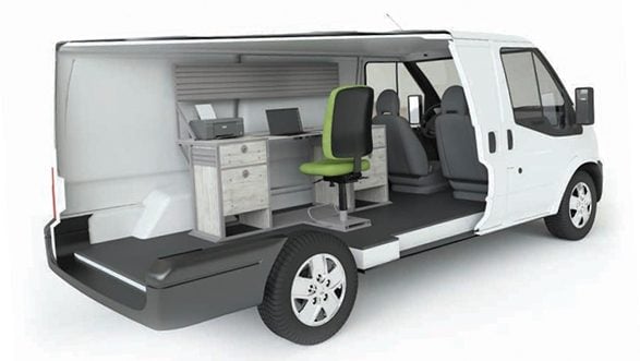 Oficina móvil de posventa por Ergonomic Solutions para la Nissan NV Cargo 2021