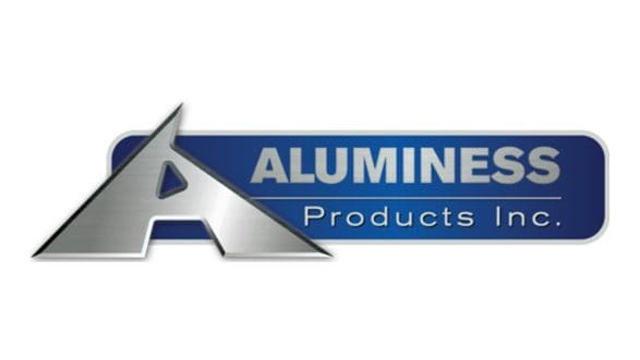 Soportes para escaleras de posventa por Aluminess Products para la Nissan NV Cargo 2021