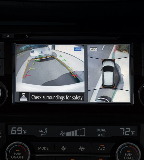 Monitor inteligente de visión periférica Around View exclusivo en su clase del Nissan Rogue Sport